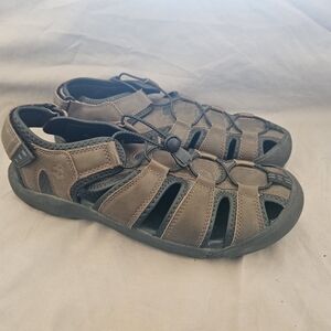 Khombu Brown and Black Men's Sandals